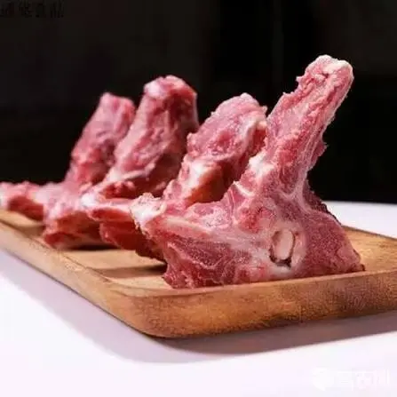 Tuore Porsaan selkärangan luut /kg | 新鲜猪脊骨 称重/kg 
